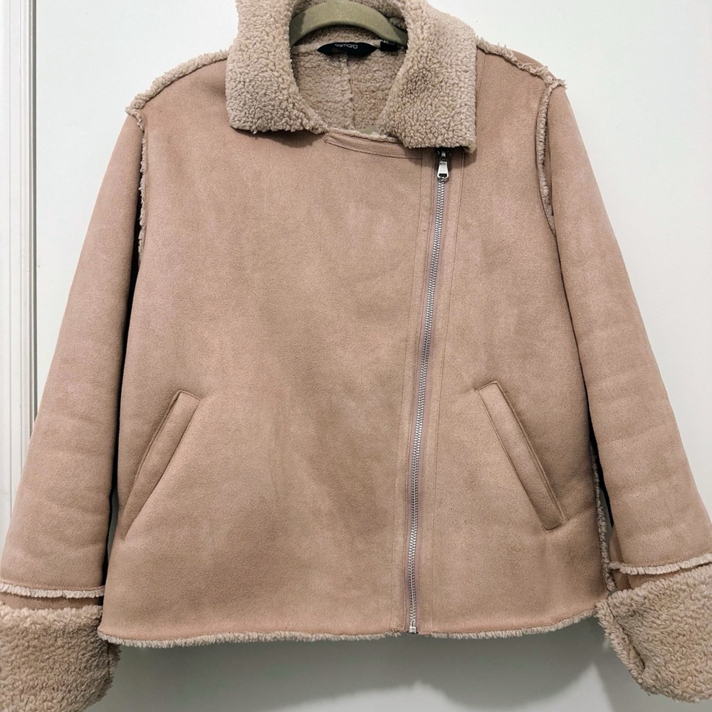 Shearling-Lined Beige Jacket - image 1